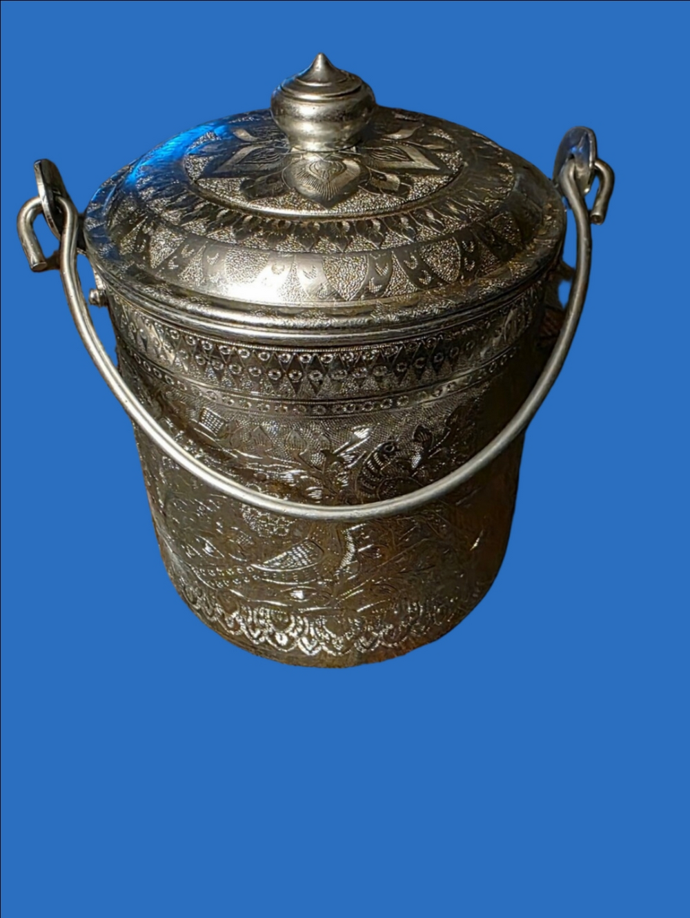 4/$97 Deal! Vintage Diamond Brand Embossed Metal Serving Pot